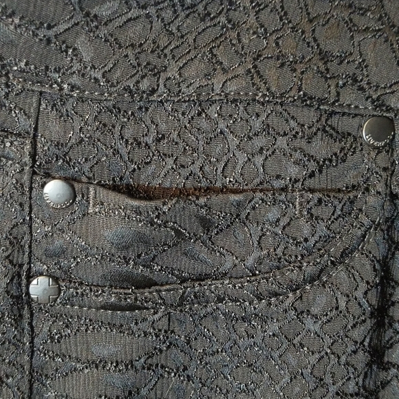 Leigh Textured Printed Skinny Pant
Size: 12P - Picture 7 of 8